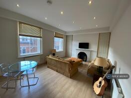 Flat 3, 74a Belgrave Court, New Briggate, Leeds LS1 6NU