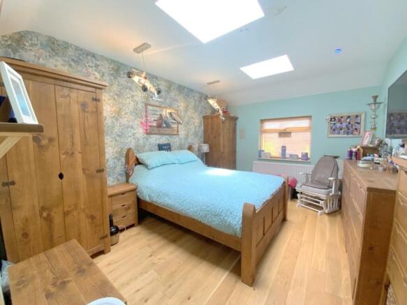 Annex Bedroom 1