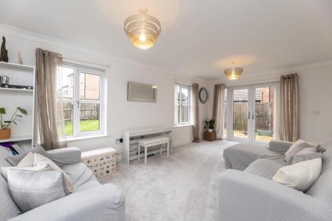 4 bed Detached for sale Image 5