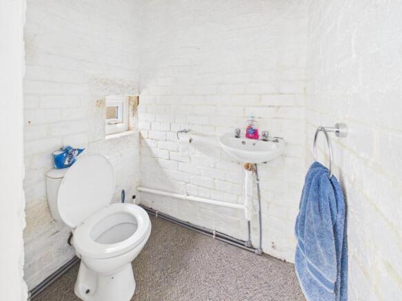 4 bed Terraced for sale Image 8