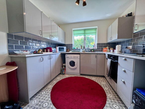 2 bed Semi-Detached Bungalow for sale Image 4