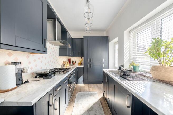 3 bed Terraced for sale Image 4