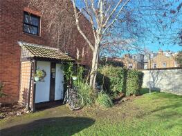47, Holley Road, London W3 7TR