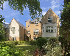 Flat 4, Dorney House, Queenswood Crescent, Egham TW20 0AS