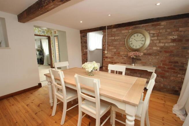 dining room.JPG