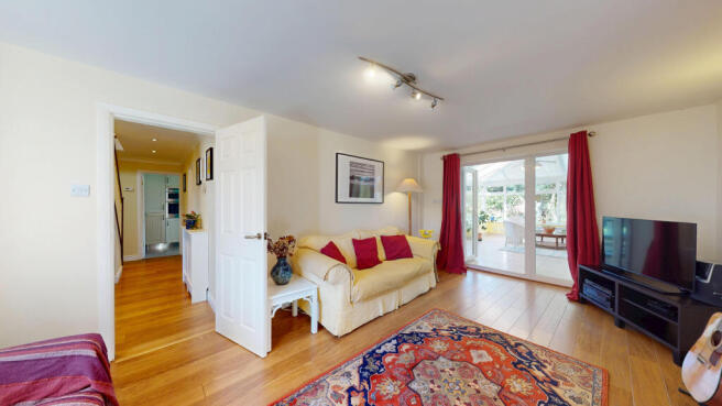 4 bed Detached for sale Image 4