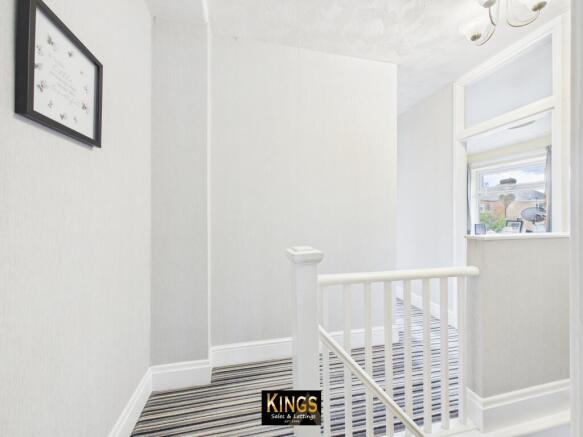 3 bed Semi-Detached for sale Image 10