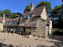2, The Stables, Pinehurst, Cambridge CB3 9AU