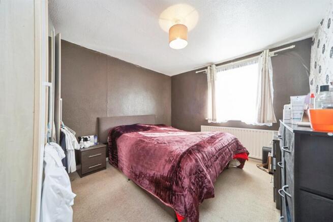 3 bed Terraced for sale Image 8