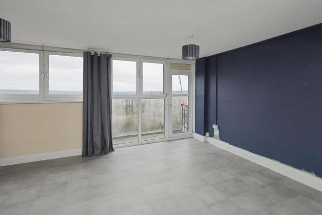 61 Tower Heights, Hoddesdon, Herts, EN11 8UH