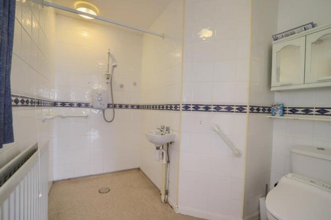 4 bed Semi-Detached for sale Image 10
