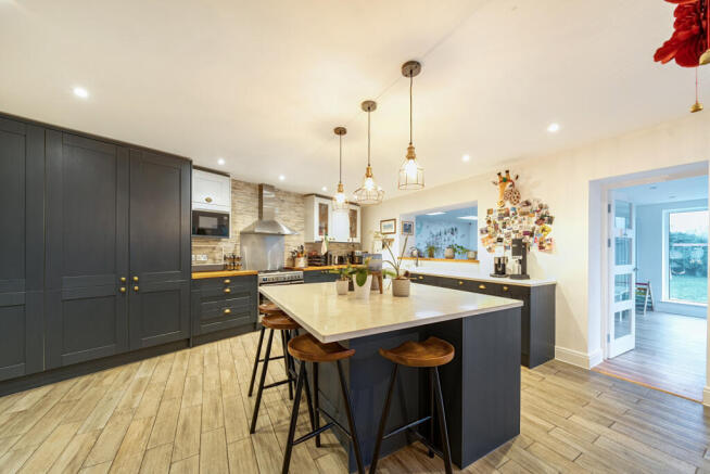 1388379-11-69403c...