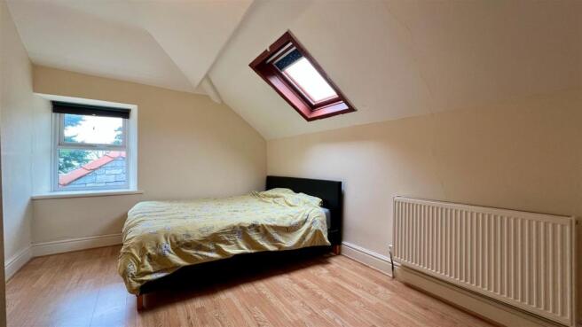 BED 4