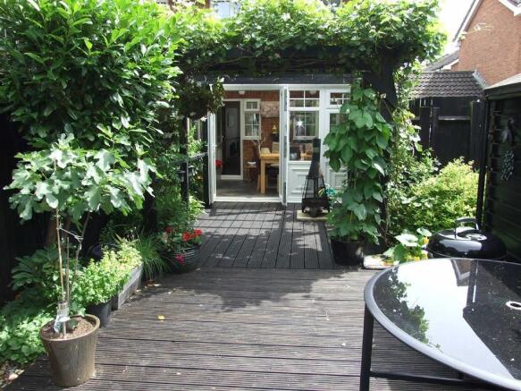 Photo 10