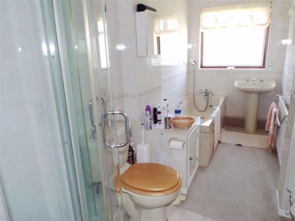BATHROOM: