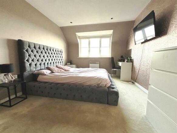 Bedroom One.jpg