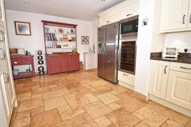 Kitchen/Breakfast Rm