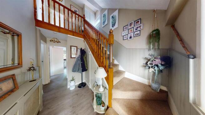 3 bed Semi-Detached for sale Image 12