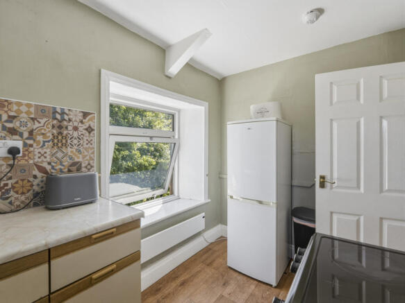 2 bed Cottage for sale Image 10