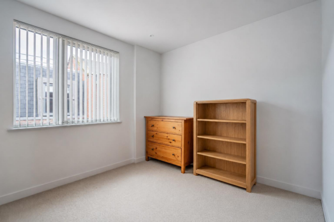 2 bed Apartment for sale Image 10