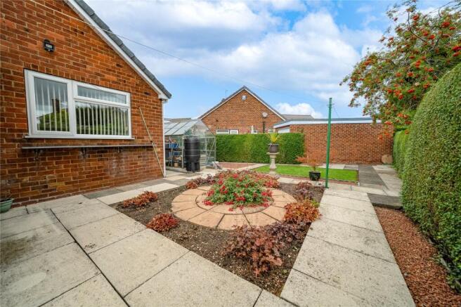 2 bed Detached Bungalow for sale Image 10