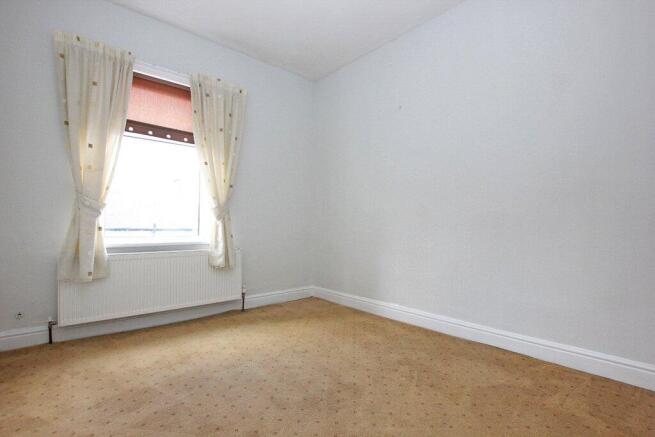 3 bed Terraced for sale Image 5