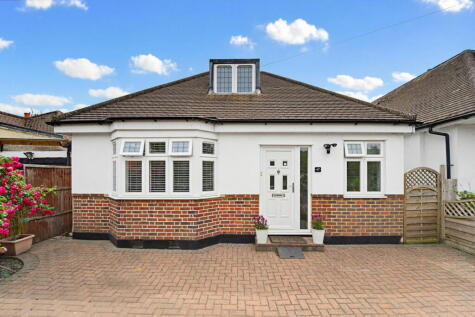 Woodlands Avenue, West Byfleet, KT14