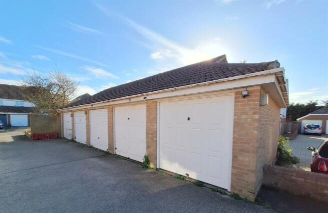 Single Garage In Block.jpg