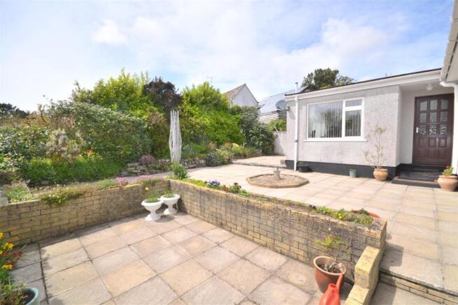 Rear Patio.JPG