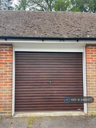 Dry And Secure Garage Right Outside