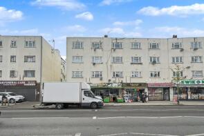 42, Monarch Parade, London Road, Mitcham CR4 3HA