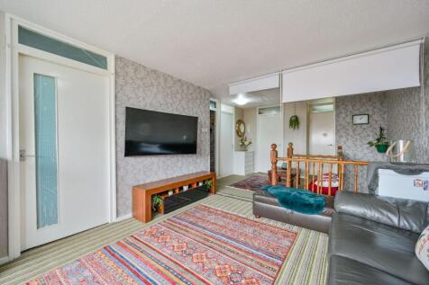 Cheyne Path, Hanwell, London, W7