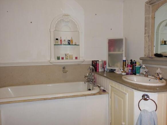 Photo 11