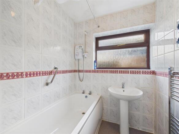 3 bed Detached Bungalow for sale Image 7