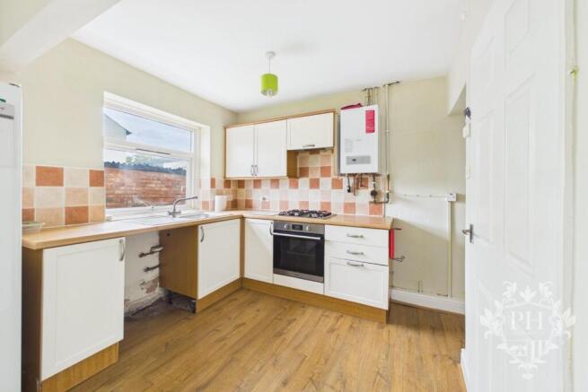 3 bed Semi-Detached for sale Image 4