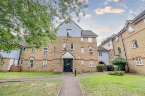 Flat 8, Saxon Court, London Road, South Benfleet, Benfleet SS7 4BY