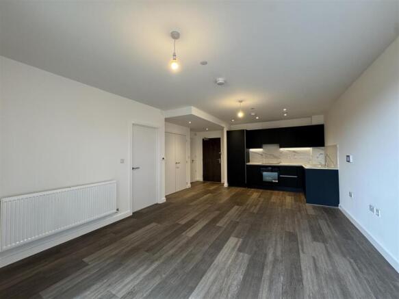 Living Area pic 4.jpeg