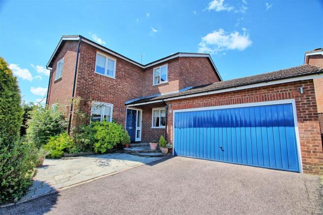 DOUBLE GARAGE