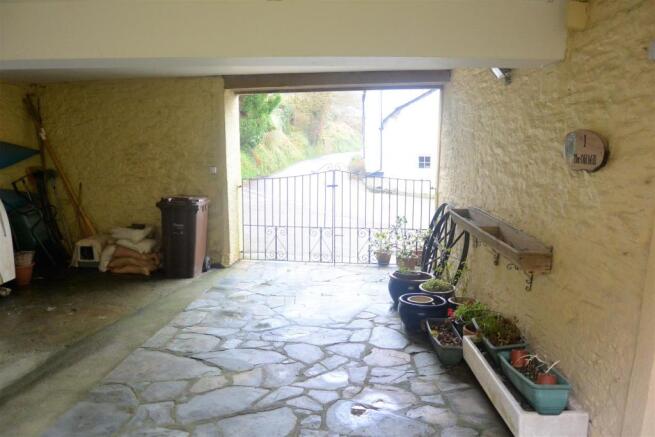 facproperties.co.uk-estate-agent-estate-agents-par