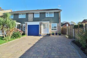 2, Fairbourne Close, Waterlooville PO8 8RL