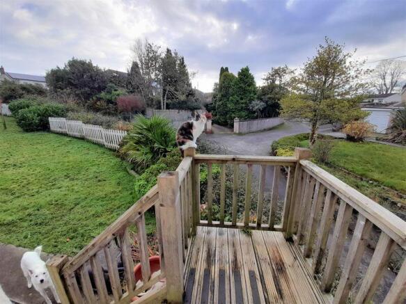 Decked Access to Annexe (Cat not incl...