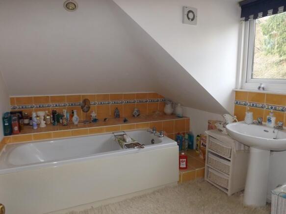 En-suite to master