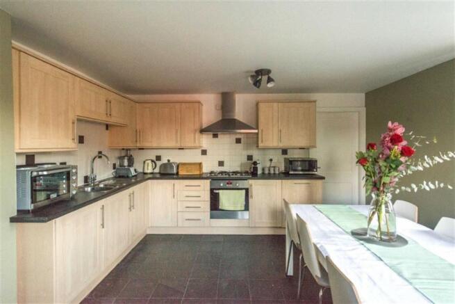 SUPERB DINING KITCHE