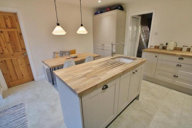 Kitchen/Dining Room