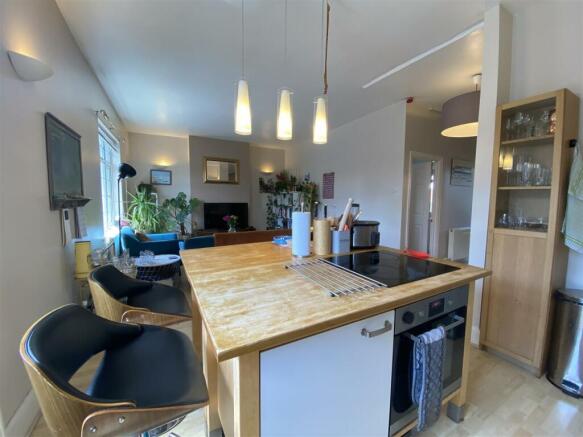 KITCHEN 10.jpeg