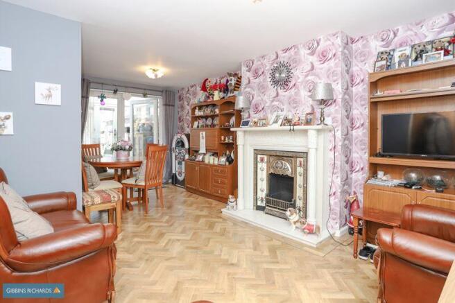 Sitting/Dining Room