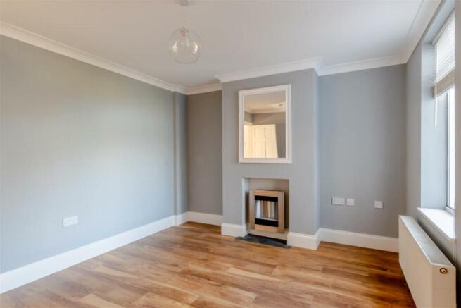 5 Whitstable Rd-04.jpg