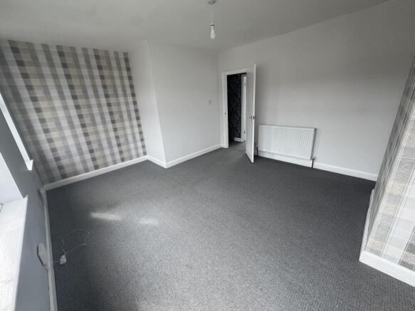 3 bed Terraced to rent Image 7