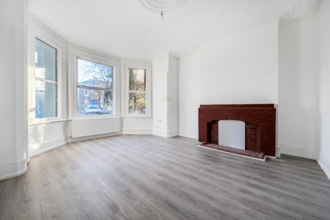 1396698-9-695e3b5...