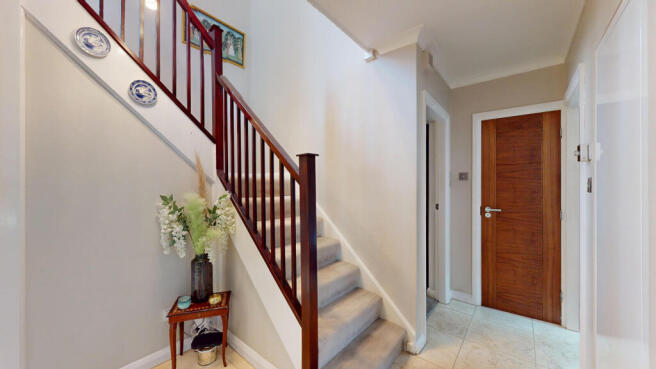 4 bed Detached for sale Image 8